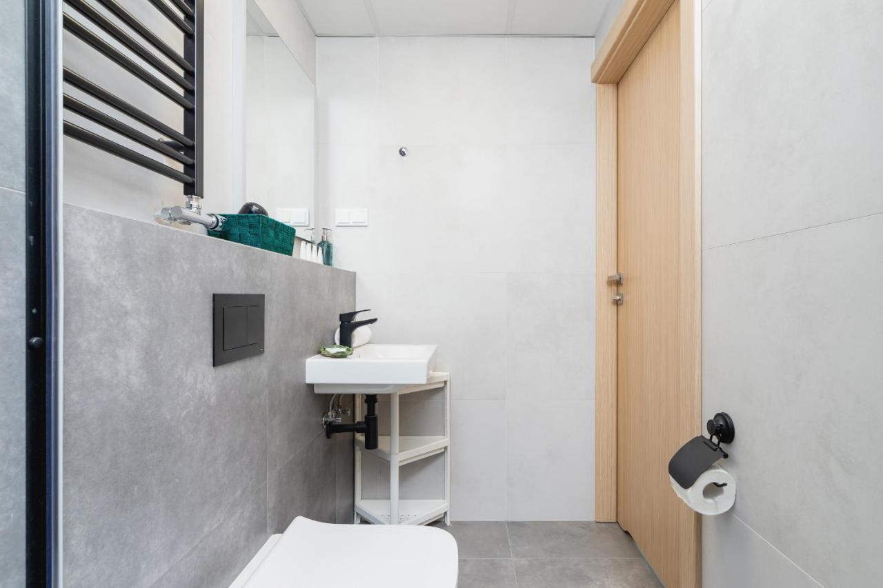 Cozy Studio Apartments Sauna & Ac Krakow By Noclegi Renters Eksteriør billede